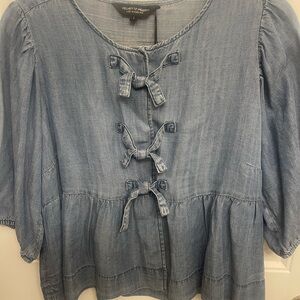 Denim and bows blouse!!! Adorable!!! M